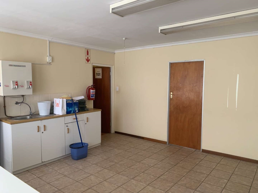 To Let commercial Property for Rent in Pinelands Western Cape